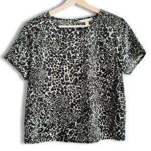 BANANA REPUBLIC Boxy Lightweight Short Sleeve Leopard Blouse Top Sz M